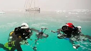 Plonger sous la banquise