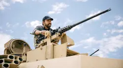 Chuck Norris : son guide définitif des véhicules militaires