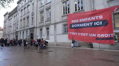 Enfants à la rue : le cri d'alarme de la députée Marie-Charlotte Garin