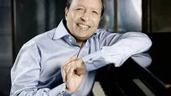Visuel de Murray Perahia joue le Concerto pour piano n° 5 de Beethoven