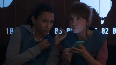 Clean S01E01