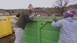 Cleaners les experts du ménage S06E57 Christophe et Virginie face à Méline et ses locomotives