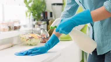 Cleaners les experts du ménage S01E03 Audrey et Georges