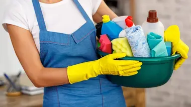 Cleaners les experts du ménage S02E07 Jean-Jacques et Morgane