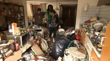 Cleaners les experts du ménage S04E37 Jacqueline et Raphaël