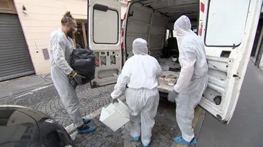 Cleaners les experts du ménage S05E45 Corinne et Francis face à Ambre