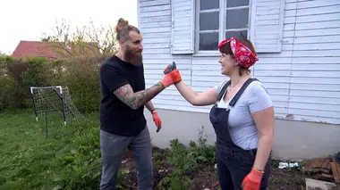 Cleaners les experts du ménage S05E53 Maryline et Yannick face à Carine la pin-up