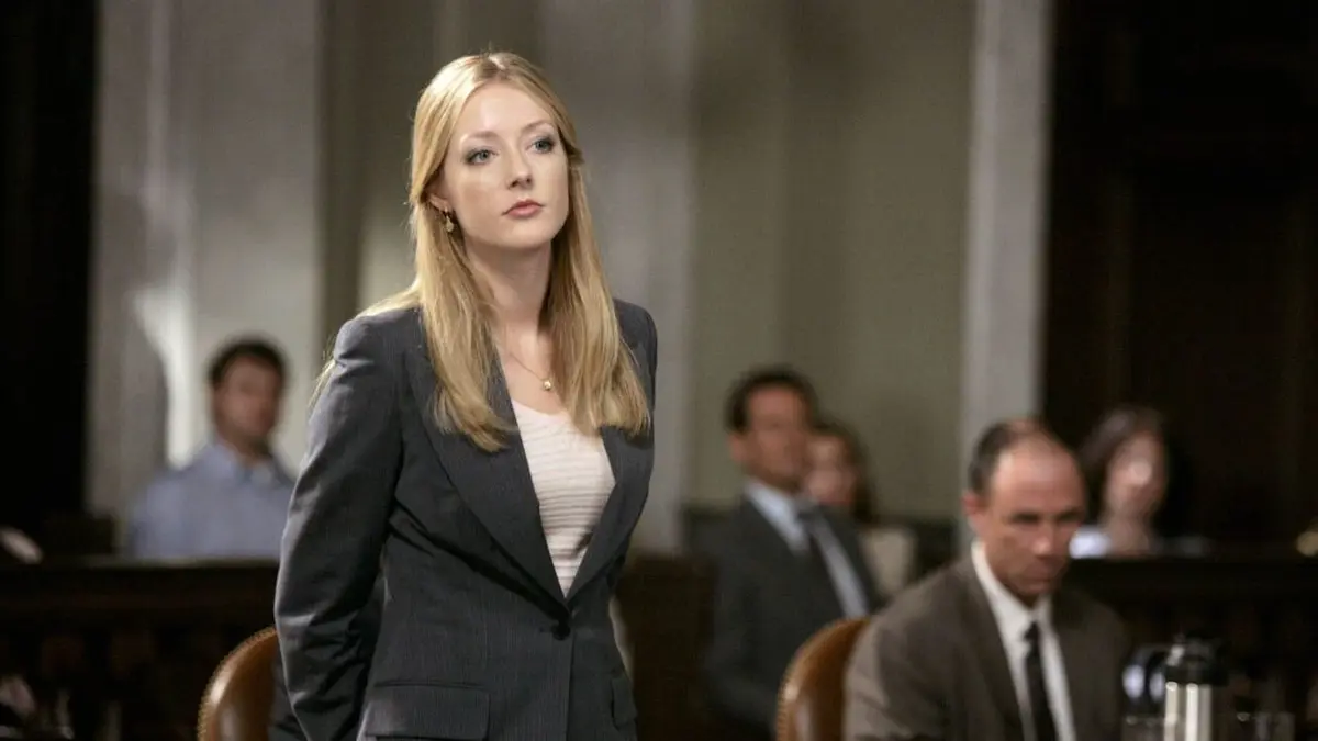 Close to Home : Juste cause S02E01 Méthodes musclées