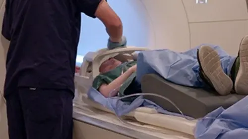 Cobayes pour la médecine de demain S01E01 Admission