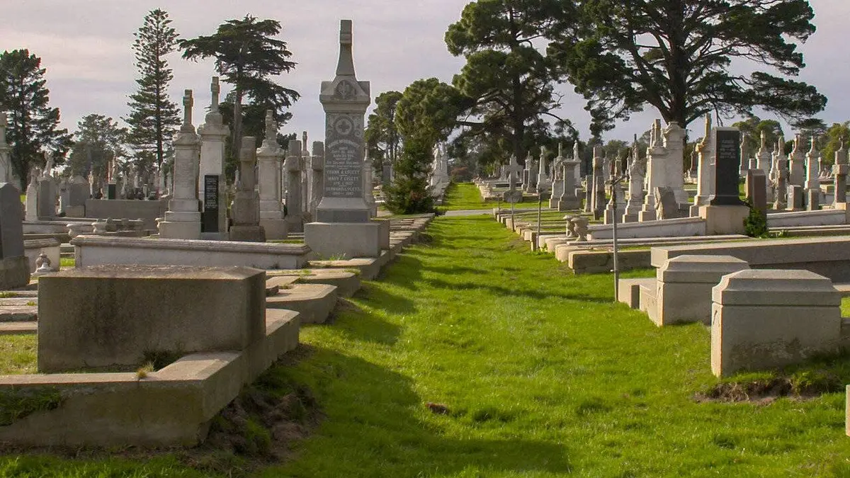Colma, l'étonnante ville-cimetière de San Francisco