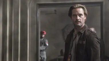 Colony S02E05 Cavalier seul