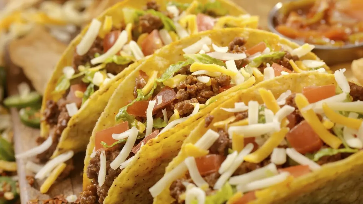 Comment c'est fait Tortillas au maïs / Vilebrequin / Avions de brousse / Roues de moto