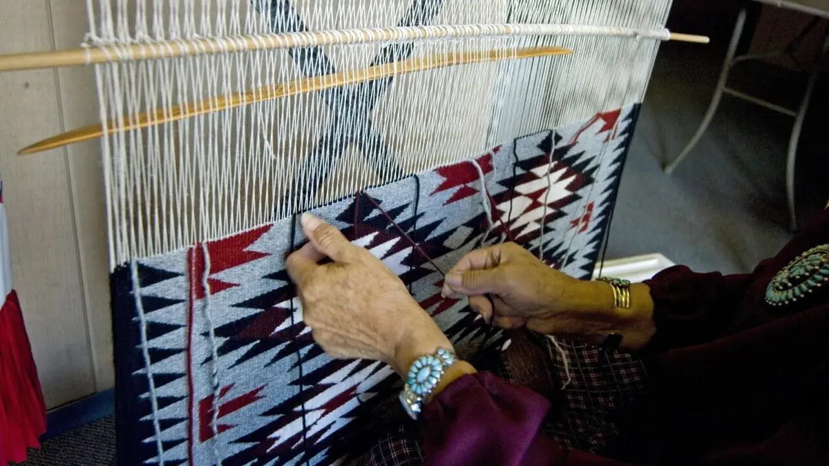 Comment c'est fait Tapis navajos / Pétrole brut / Kaléidoscopes