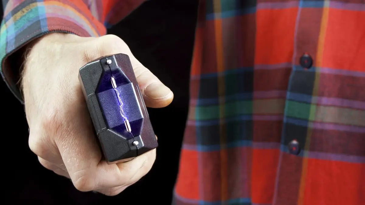 Comment c'est fait Couteau de poche/transformateur électrique/stéatite