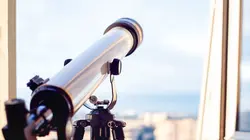 Comment c'est fait  Cure-pipes / Blue Stilton / Compteurs électriques intelligents / Télescope