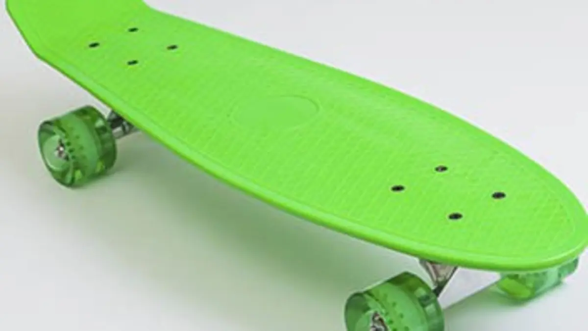 Comment c'est fait E06 Carreaux en céramique, écrous, pièces forgées en acier, skate-boards