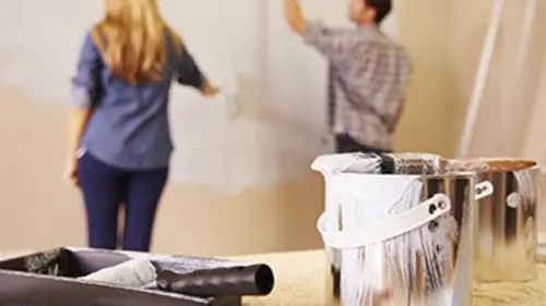 Comment c'est fait S19E11 Scalpel, peinture à l'huile, casque de bobby, piolet