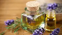 Comment c'est fait Prothèses du genou personnalisées / Ressorts à lames / Essence de lavande / Rivets et outils de rivetage