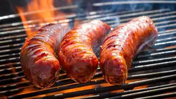 Comment c'est fait  Trépieds / Saucisses polonaises / Fers à souder / Restauration de statue