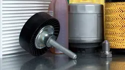 Comment c'est fait  Fauteuils de coiffeurs / Pompes à eaux usées / Abris de bateaux / Filtres à diesels