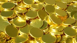 Comment c'est fait Pièces en chocolat / Plancher chauffant / Voitures à pédales / Epées en latex