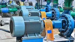 Comment c'est fait  Fauteuils de coiffeurs / Pompes à eaux usées / Abris de bateaux / Filtres à diesels