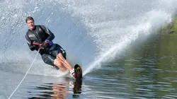 Comment c'est fait Coupe-ongles / Putters de golf en jade / Cidre de glace / Skis nautiques