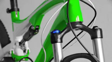 Suspensions de VTT / Points de suture / Séchoirs à grain / Poêles