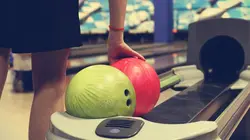 Comment c'est fait Boules de bowling/Enseignes de barbier/Pistolets radars