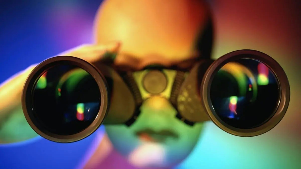 Comment c'est fait Jumelles/cierge magique/bottes en caoutchouc/lame de scie circulaire