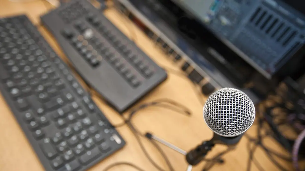 Comment c'est fait Microphones/Jacuzzis/Pelouse artificielle