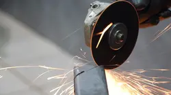 Comment c'est fait Angle Grinders, Berry Baskets, Omnidirectional Speakers