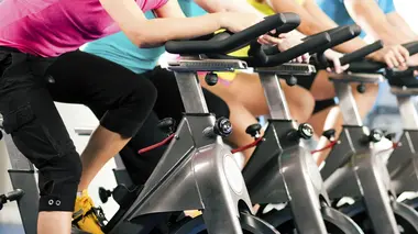 Comment c'est fait Vélos d'appartement / Tourtes Cornish Pasty / Machines à pâtes / Ardoises