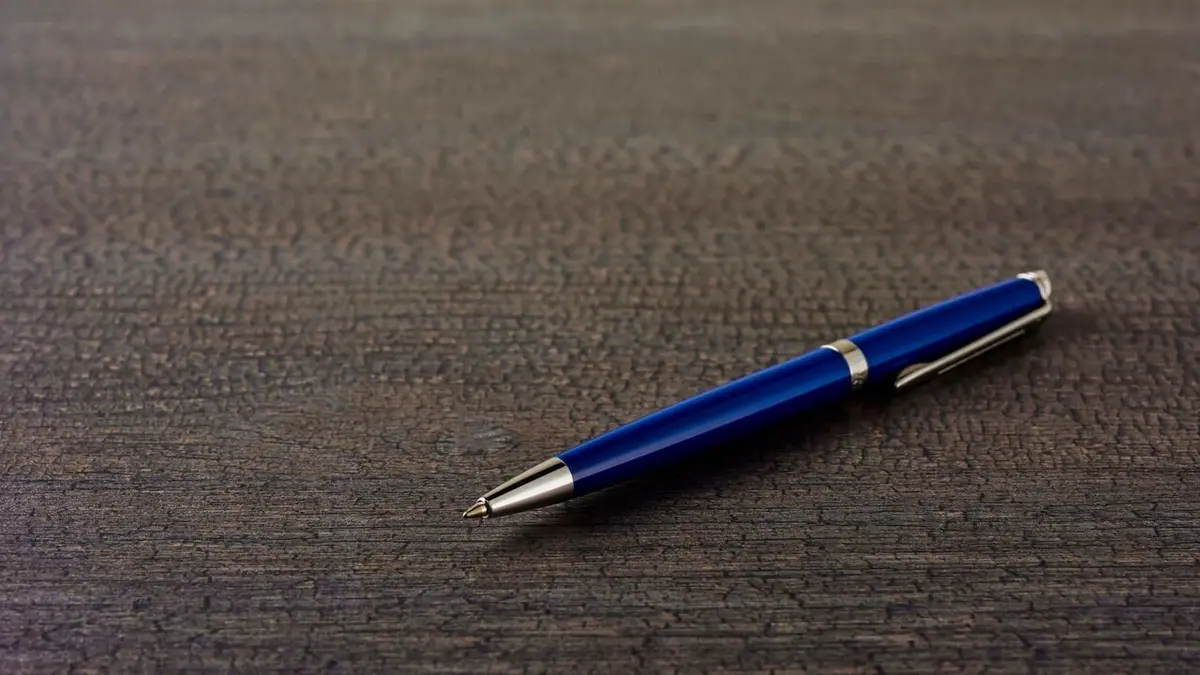 Comment ça marche ? Stylos billes, rations militaires