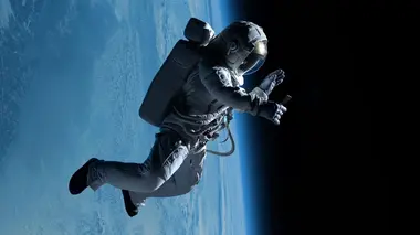 Super yachts, combinaisons spatiales