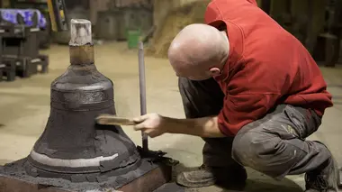Métro de Saint-Pétersbourg / Café de civette / Appareils à chips