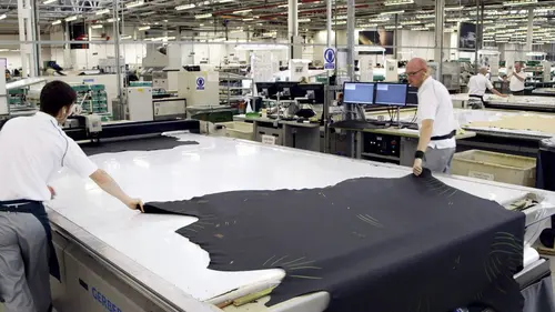 Comment construire une voiture d'exception S01E04 Morgan Plus Six