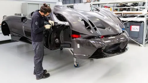 Ultimate Supercar E05 Pagani Huayra Roadster