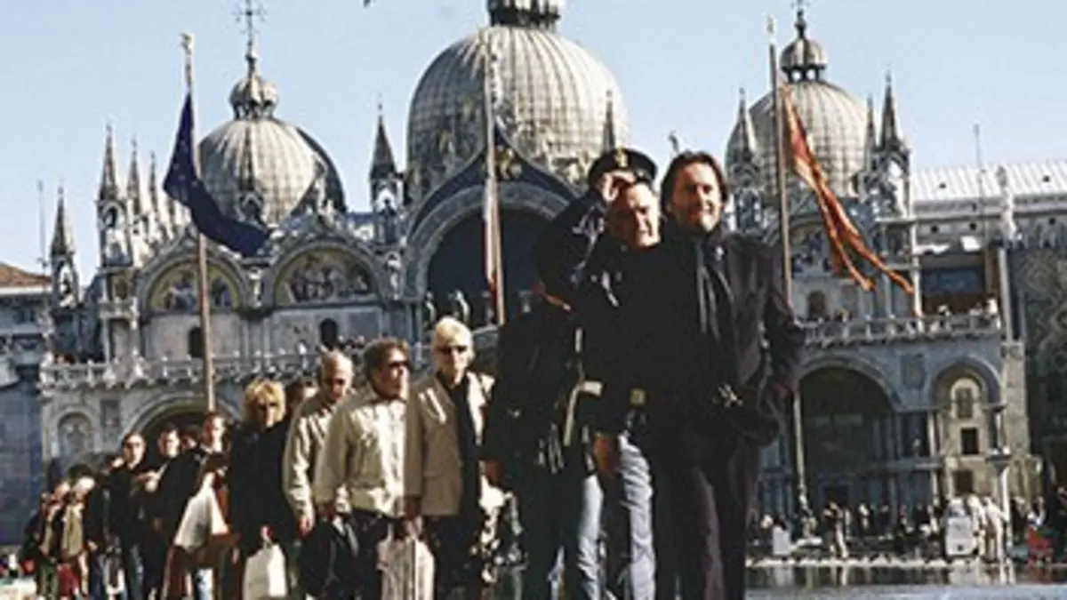 Commissaire Brunetti : enquêtes à Venise Mort à la Fenice