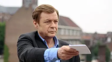 Commissaire Magellan S01E02 Théâtre de sang