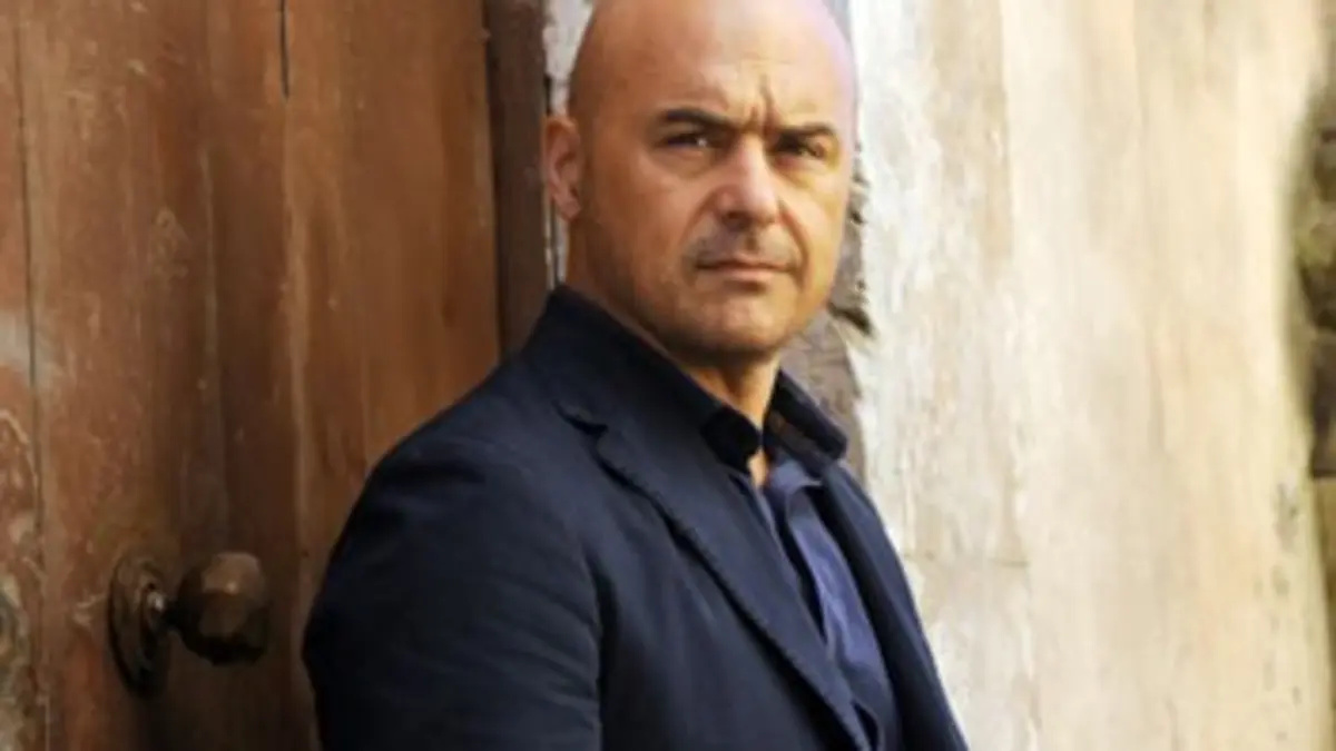 Commissaire Montalbano Jeu de miroirs