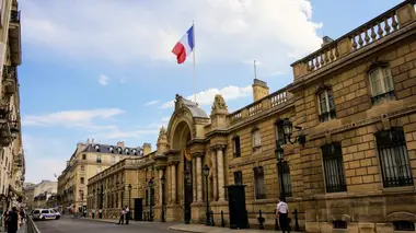 Complément d'enquête Patrimoine de l'Etat : où sont passés les joyaux de la République ?