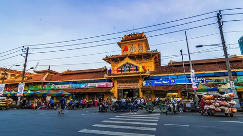 Conduite impossible S02E02 Hô-Chi-Minh