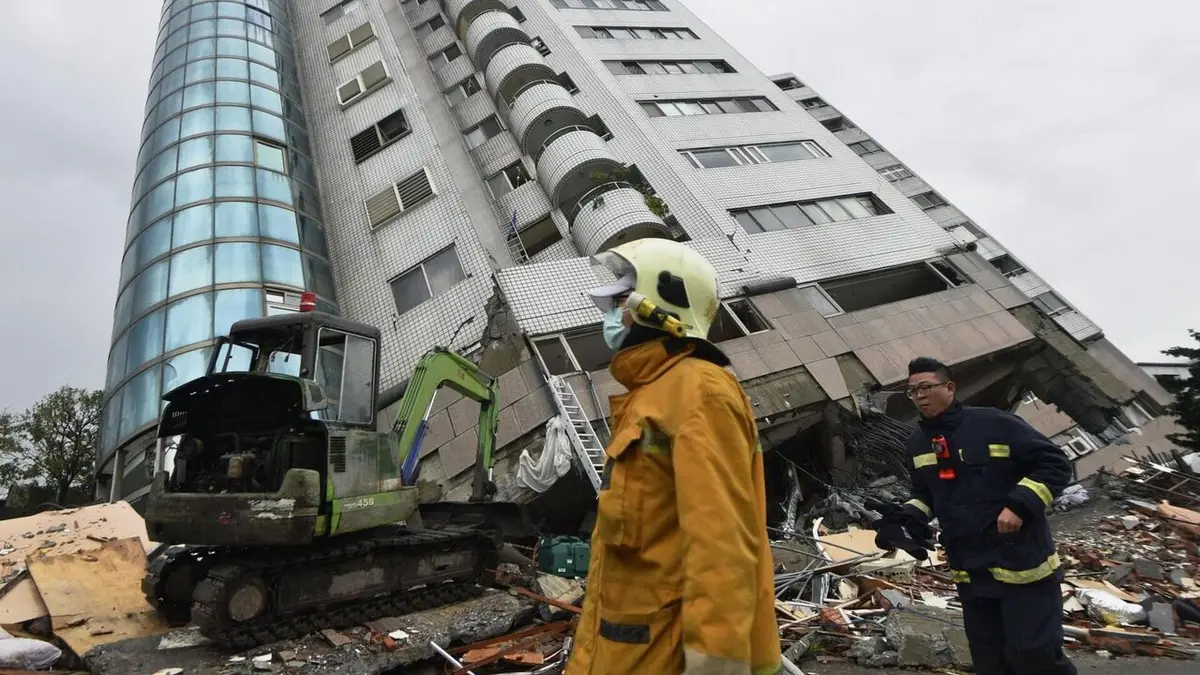 Construction Fails Collisions en série