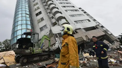 Construction Fails Collisions en série