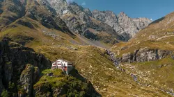 Constructions hors limites