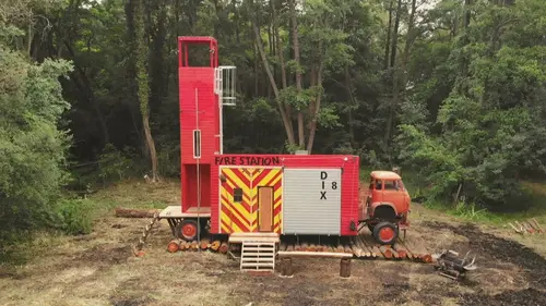 Constructions sauvages La cabane pompiers