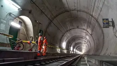 Construire l'impossible S01E06 Un tunnel sous les Alpes