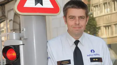 Contacts vous répond : Quels documents pour vendre un véhicule