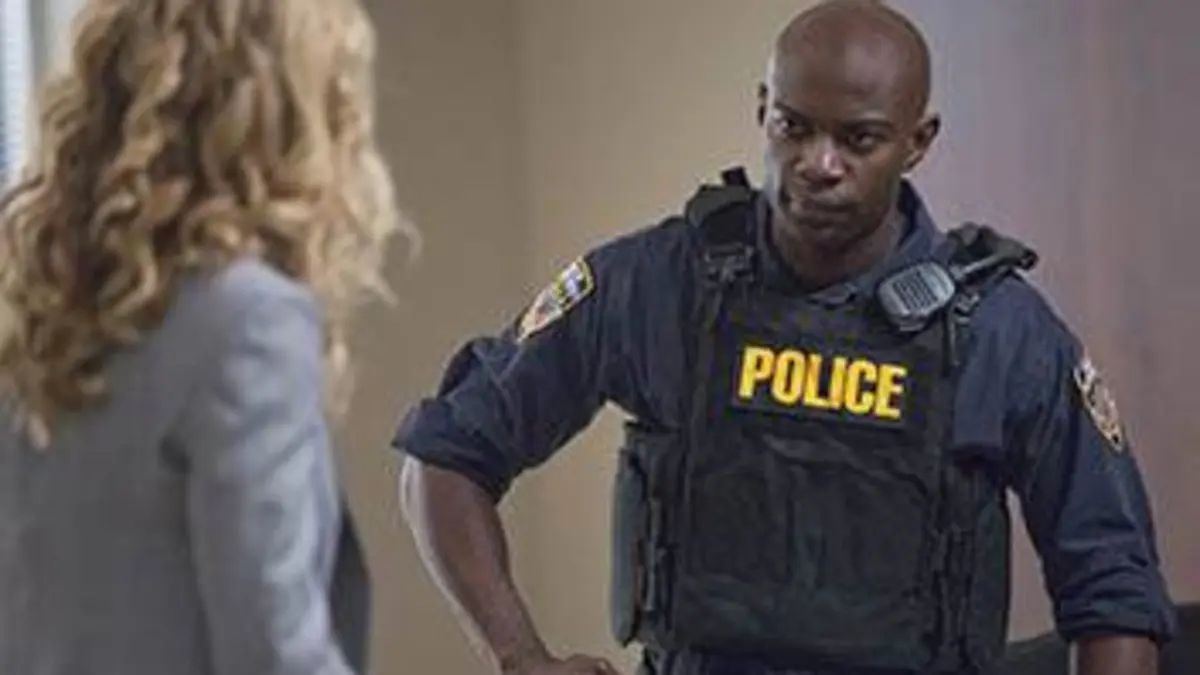 Containment S01E05 Brebis et loups